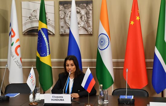 Молодежный саммит БРИКС. Встреча министров и руководителей ведомств стран БРИКС, курирующих молодежную политику. День второй