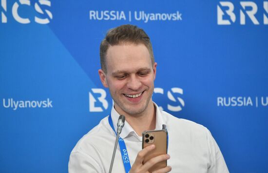 Молодежный саммит БРИКС. Встреча министров и руководителей ведомств стран БРИКС, курирующих молодежную политику. День второй