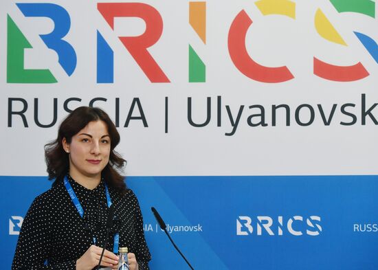 Молодежный саммит БРИКС. Встреча министров и руководителей ведомств стран БРИКС, курирующих молодежную политику. День второй