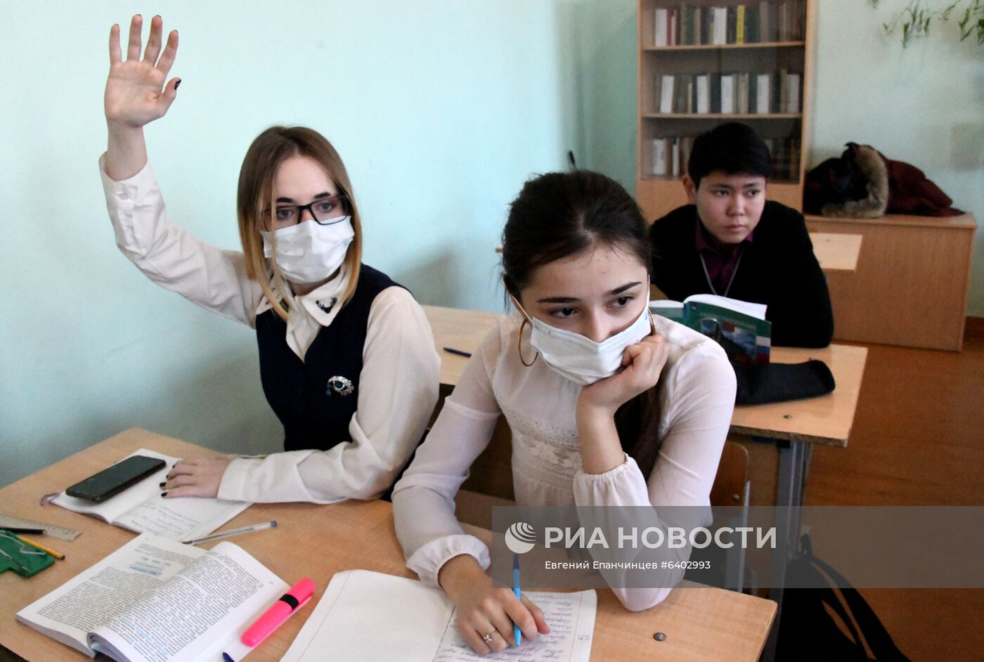 Школьники старших классов в Забайкалье перешли на очную форму обучения