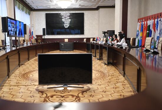 XIII Неделя образования государств  членов ШОС "Образование без границ". День первый