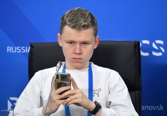 Молодежный саммит БРИКС. Встреча министров и руководителей ведомств стран БРИКС, курирующих молодежную политику. День третий