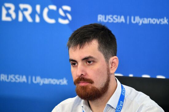 Молодежный саммит БРИКС. Встреча министров и руководителей ведомств стран БРИКС, курирующих молодежную политику. День третий