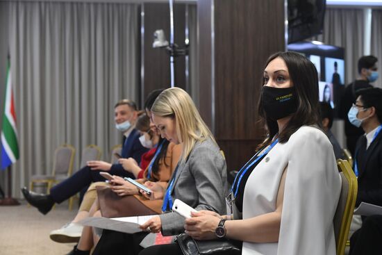 Молодежный саммит БРИКС. Встреча министров и руководителей ведомств стран БРИКС, курирующих молодежную политику. День третий