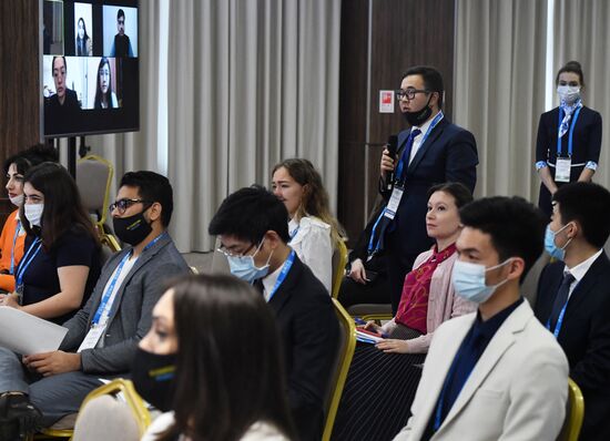 Молодежный саммит БРИКС. Встреча министров и руководителей ведомств стран БРИКС, курирующих молодежную политику. День третий