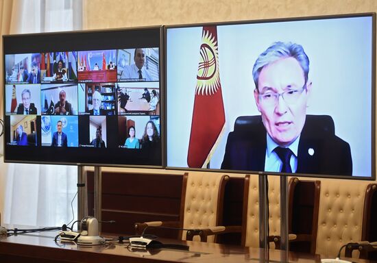 XIII Неделя образования государств  членов ШОС "Образование без границ". День первый