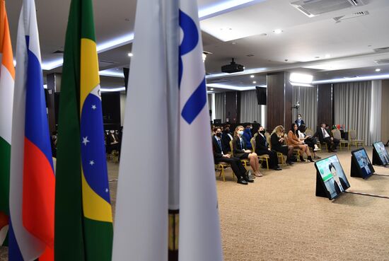Молодежный саммит БРИКС. Встреча министров и руководителей ведомств стран БРИКС, курирующих молодежную политику. День третий