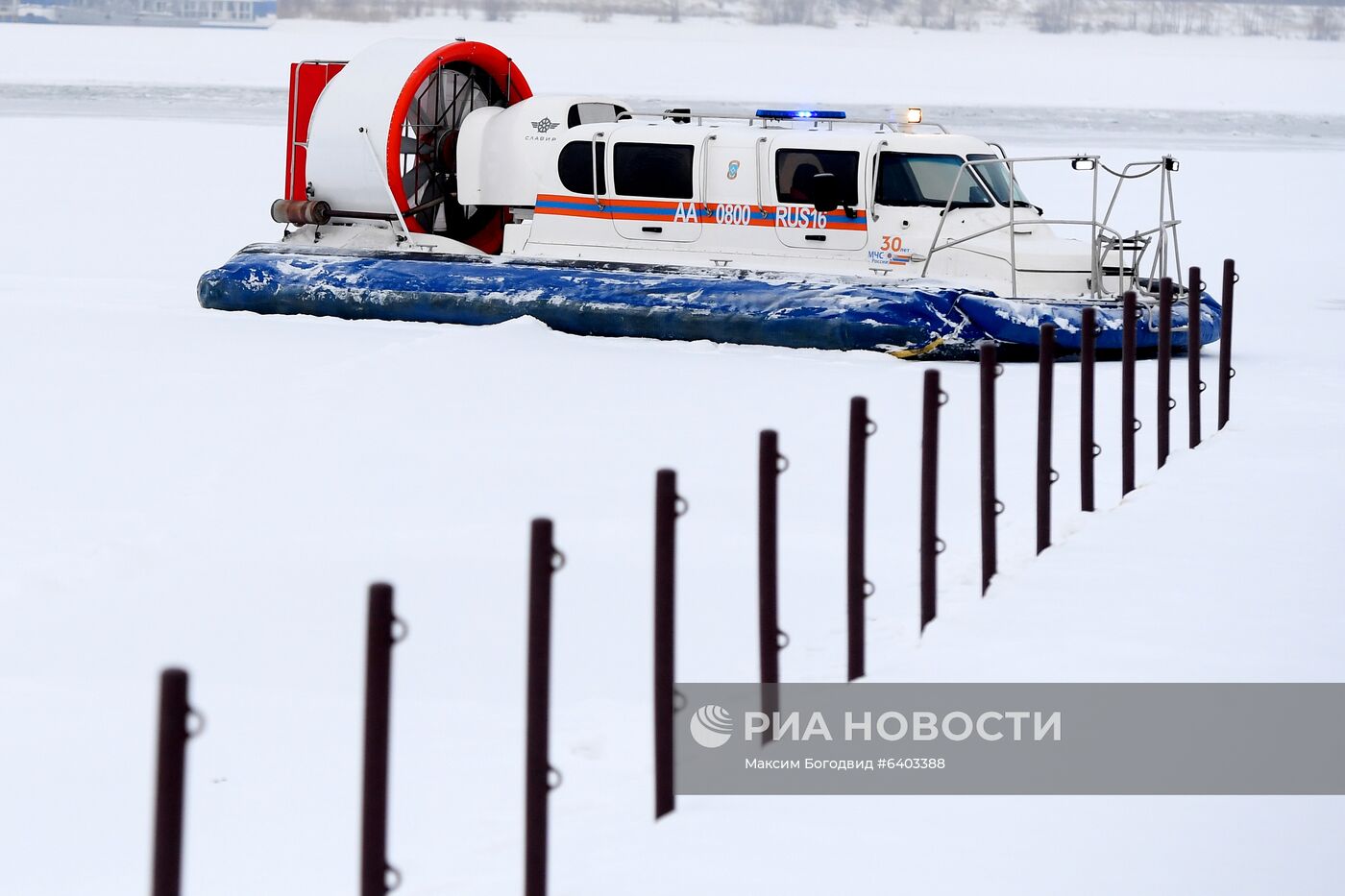 Мастер-класс по оказанию помощи провалившемуся под лед