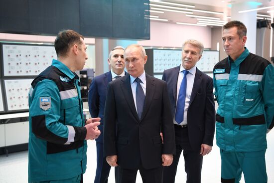 Рабочая поездка президента РФ В. Путина в Тюменскую область