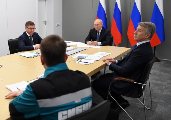 Рабочая поездка президента РФ В. Путина в Тюменскую область