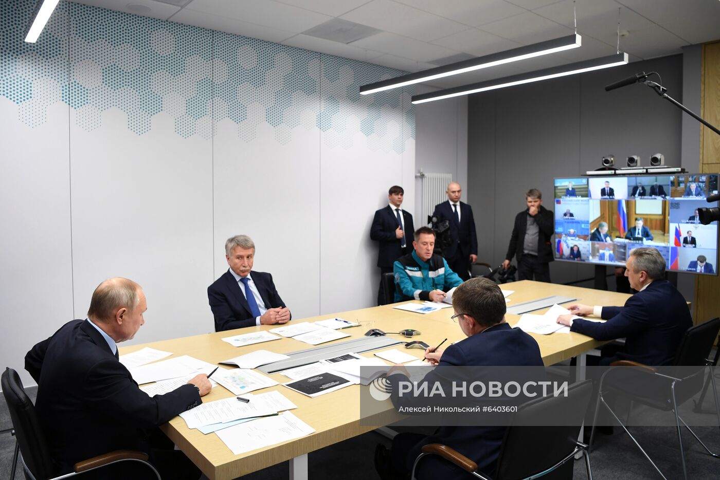 Рабочая поездка президента РФ В. Путина в Тюменскую область