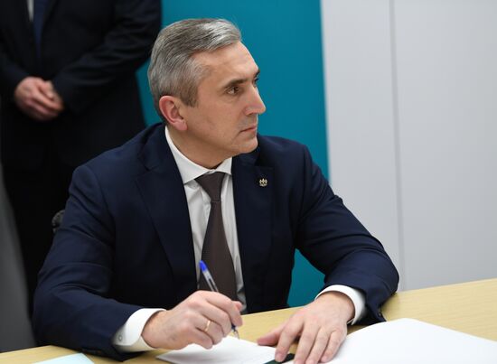 Рабочая поездка президента РФ В. Путина в Тюменскую область