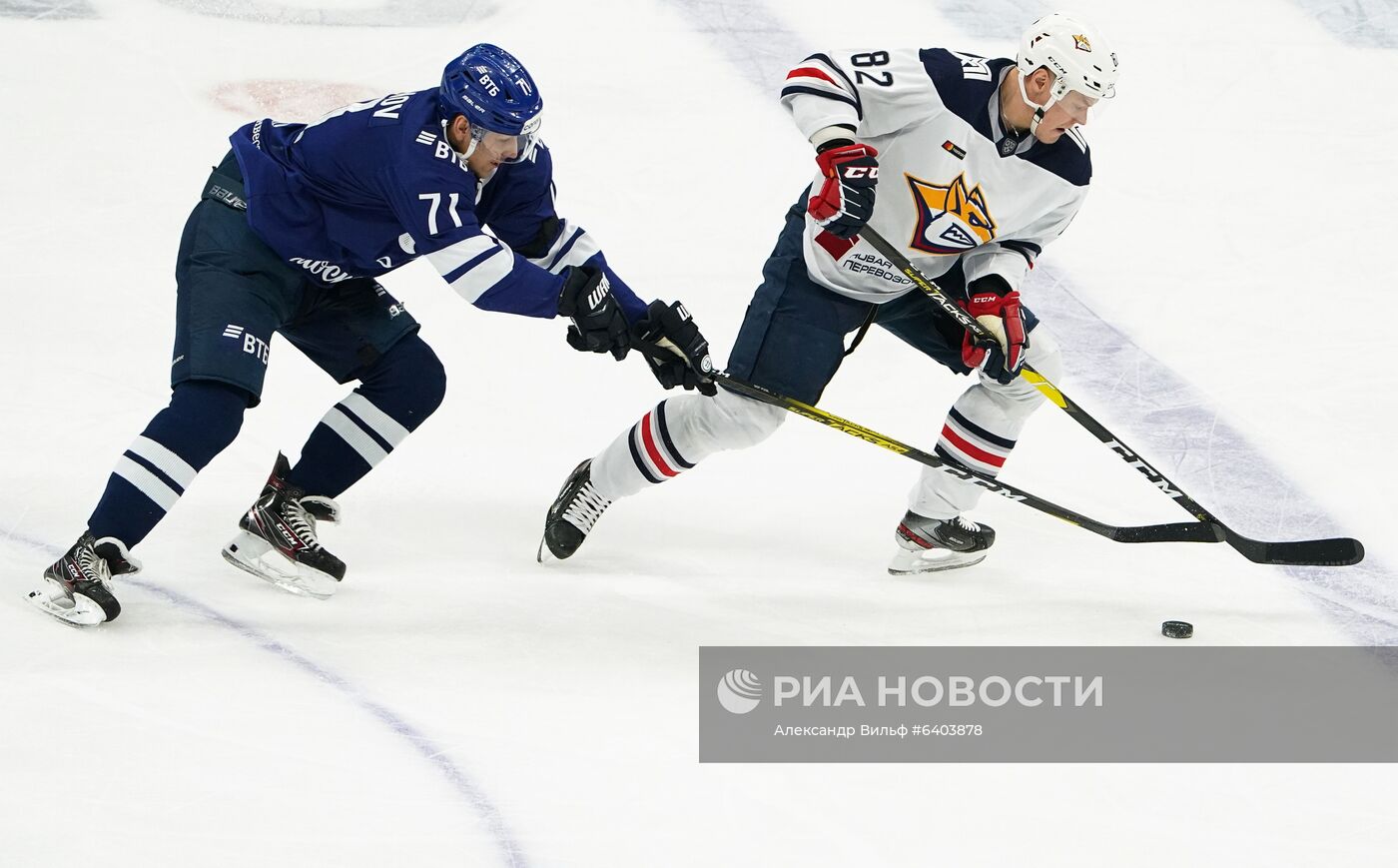 Хоккей. КХЛ. Матч "Динамо" (Москва) – "Металлург"