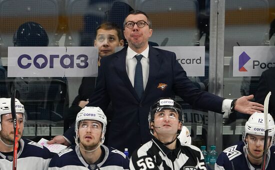 Хоккей. КХЛ. Матч "Динамо" (Москва) – "Металлург"