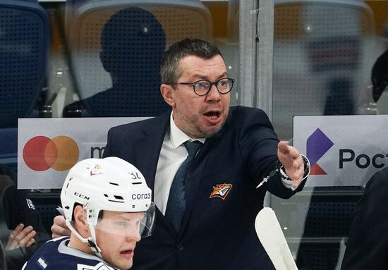 Хоккей. КХЛ. Матч "Динамо" (Москва) – "Металлург"