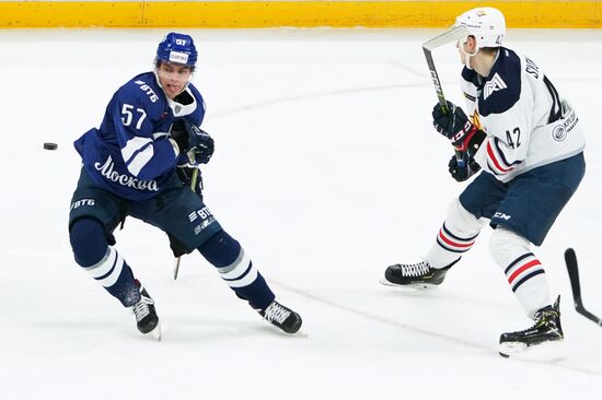 Хоккей. КХЛ. Матч "Динамо" (Москва) – "Металлург"