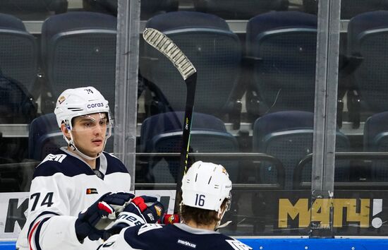 Хоккей. КХЛ. Матч "Динамо" (Москва) – "Металлург"