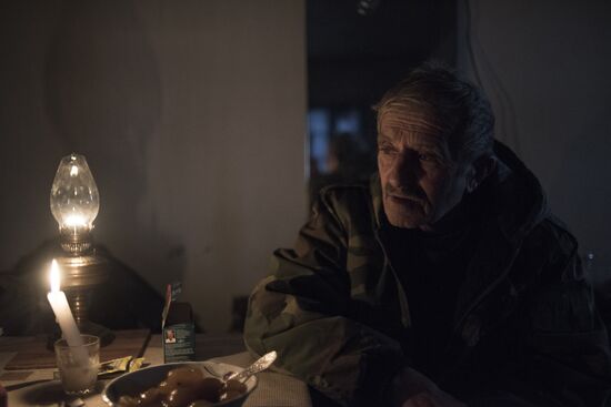 Жители Мартуни возвращаются в свои дома после объявления перемирия