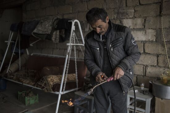 Жители Мартуни возвращаются в свои дома после объявления перемирия