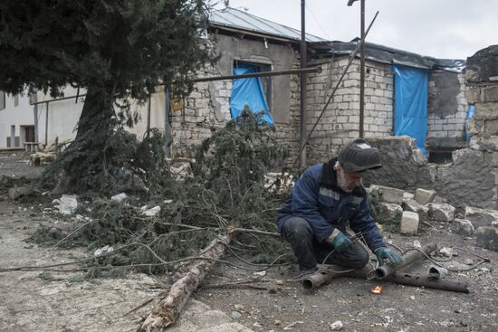 Жители Мартуни возвращаются в свои дома после объявления перемирия