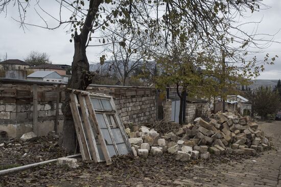 Жители Мартуни возвращаются в свои дома после объявления перемирия