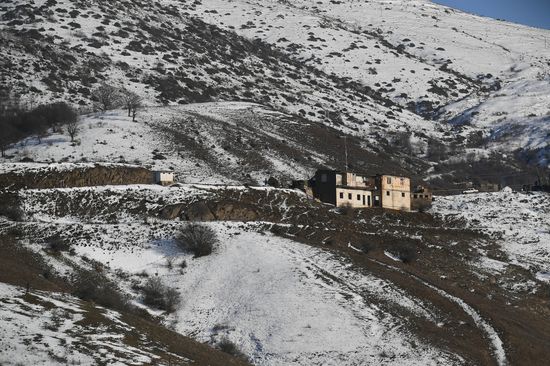Российские миротворцы контролируют Лачинский коридор