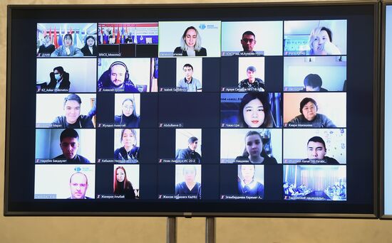 XIII Неделя образования государств  членов ШОС "Образование без границ". День второй