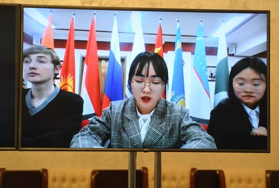 XIII Неделя образования государств  членов ШОС "Образование без границ". День второй