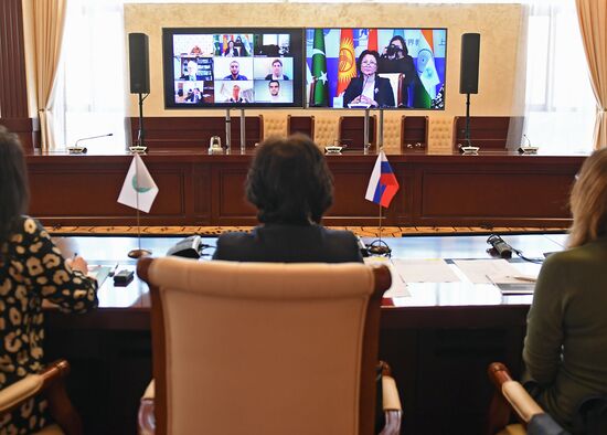 XIII Неделя образования государств  членов ШОС "Образование без границ". День второй