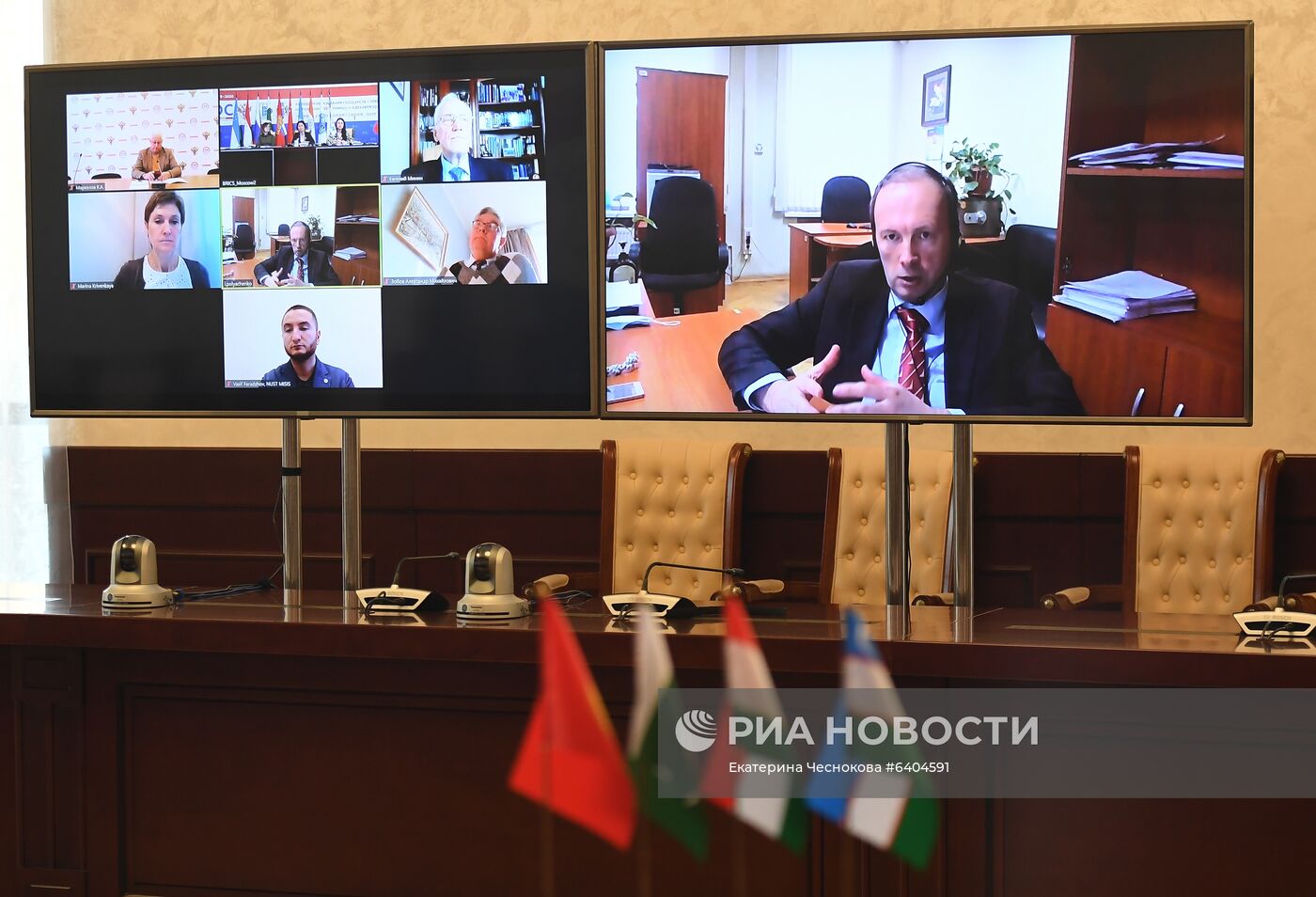 XIII Неделя образования государств  членов ШОС "Образование без границ". День второй