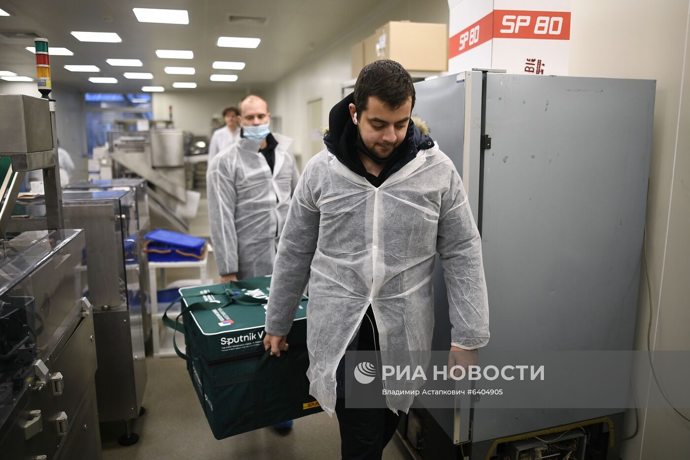 Отправка вакцины Sputnik V от COVID-19 за границу