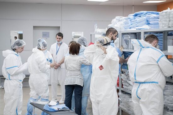 Открытие реанимационного отделения коронавирусного госпиталя на ВДНХ