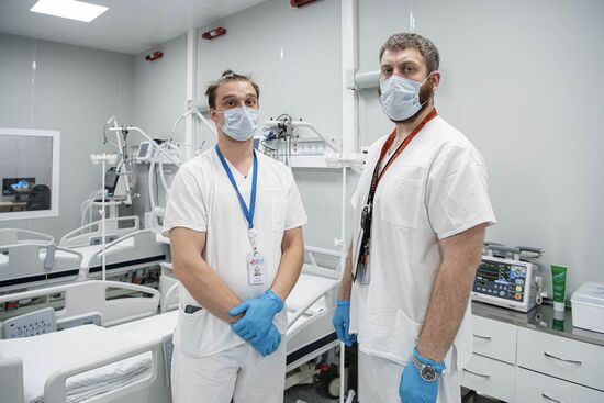 Открытие реанимационного отделения коронавирусного госпиталя на ВДНХ