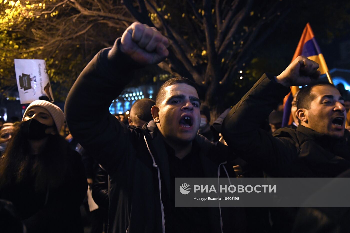 Акция с требованием отставки Н. Пашиняна в Ереване