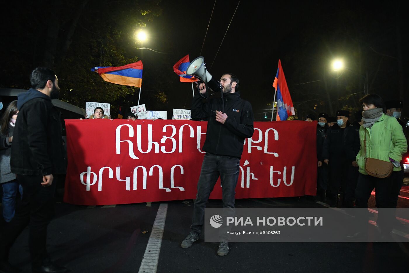 Акция с требованием отставки Н. Пашиняна в Ереване