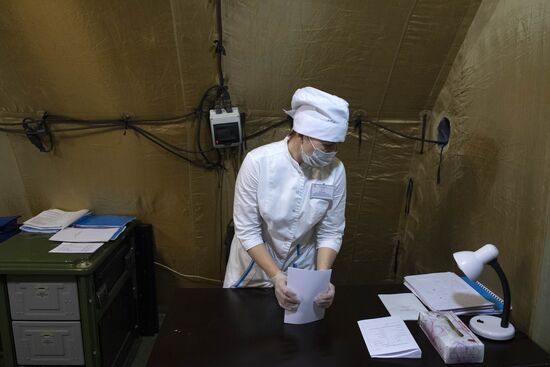Работа российского военного госпиталя в Степанакерте 