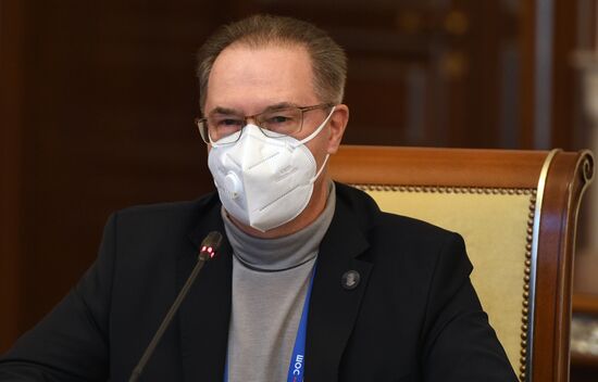 Международная научно-практическая конференция "Университет ШОС: Глобальные вызовы и возможности устойчивого развития до 2030 года". День первый