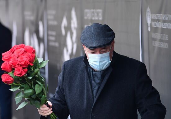 Прощание с Ириной Антоновой