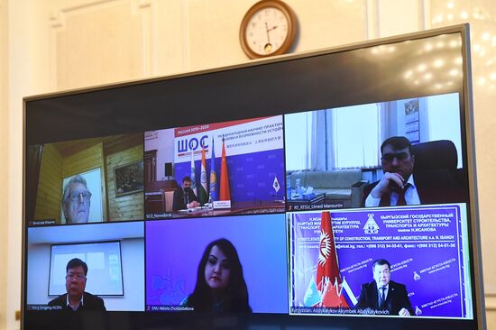 Международная научно-практическая конференция "Университет ШОС: Глобальные вызовы и возможности устойчивого развития до 2030 года". День первый