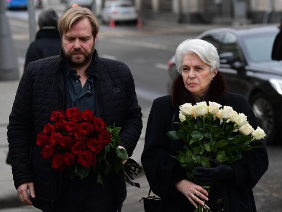 Прощание с Ириной Антоновой