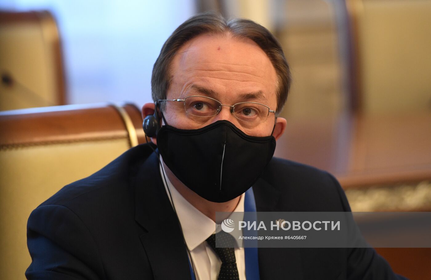 Международная научно-практическая конференция "Университет ШОС: Глобальные вызовы и возможности устойчивого развития до 2030 года". День первый