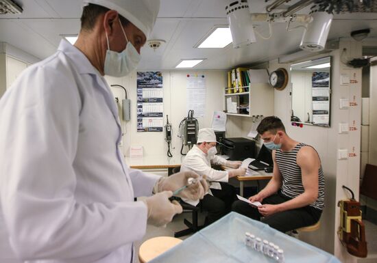 Вакцинация от коронавируса военнослужащих Северного флота