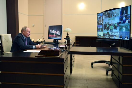 Рабочая встреча президента РФ В. Путина с представителями общественных организаций инвалидов