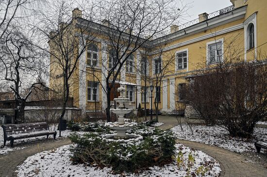 Ремонт самого старого деревянного дома Москвы 