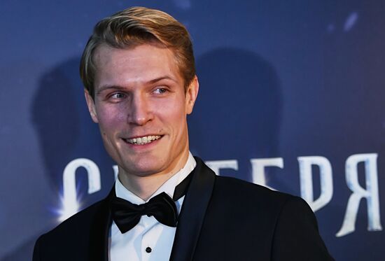 Премьера фильма "Серебряные коньки"