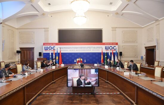 Международная научно-практическая конференция "Университет ШОС: Глобальные вызовы и возможности устойчивого развития до 2030 года". День второй