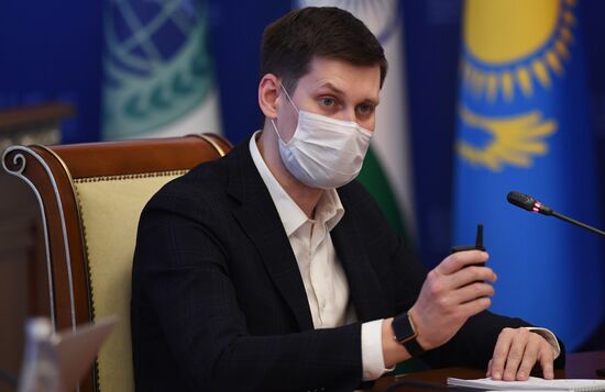 Международная научно-практическая конференция "Университет ШОС: Глобальные вызовы и возможности устойчивого развития до 2030 года". День второй