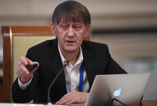 Международная научно-практическая конференция "Университет ШОС: Глобальные вызовы и возможности устойчивого развития до 2030 года". День второй