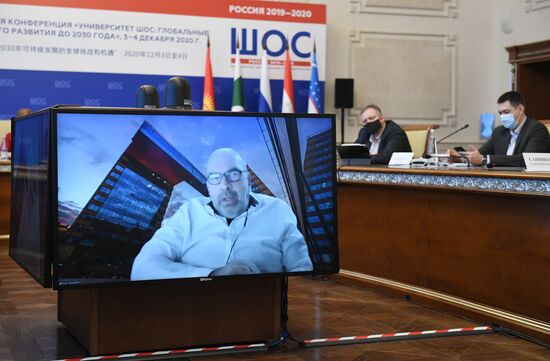 Международная научно-практическая конференция "Университет ШОС: Глобальные вызовы и возможности устойчивого развития до 2030 года". День второй