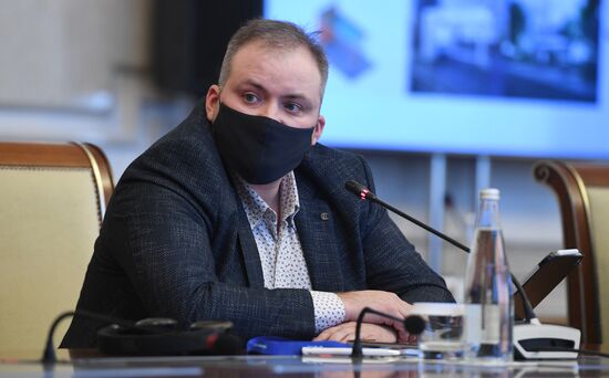 Международная научно-практическая конференция "Университет ШОС: Глобальные вызовы и возможности устойчивого развития до 2030 года". День второй